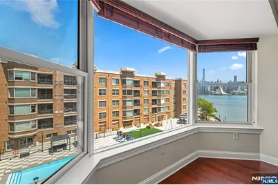22 Ave At Port Imperial Avenue 428 #428, West New York, NJ 07093 - Photo 4