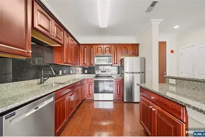 22 Ave At Port Imperial Avenue 428 #428, West New York, NJ 07093 - Photo 8