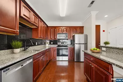 22 Ave At Port Imperial Avenue 428 #428, West New York, NJ 07093 - Photo 34