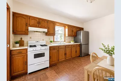 422 John Street 3 #3, East Newark, NJ 07029 - Photo 4