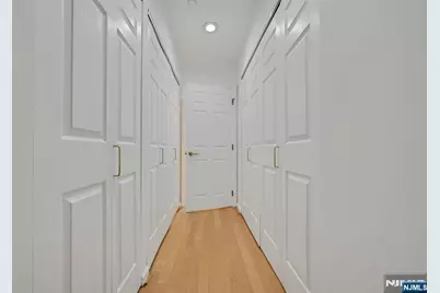 189 Forest 213 #213, Paramus, NJ 07652 - Photo 12