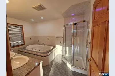 120 Johnson Avenue, Wallington, NJ 07057 - Photo 8