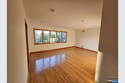 120 Johnson Avenue, Wallington, NJ 07057 - Photo 6