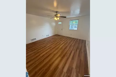 9 Evergreen Avenue 9 #9, Newark, NJ 07114 - Photo 2