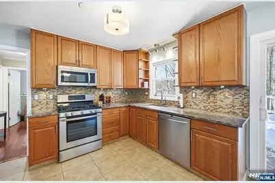 49 Pawnee Avenue, Oakland, NJ 07436 - Photo 8