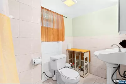 129 Munn Avenue, East Orange, NJ 07018 - Photo 32