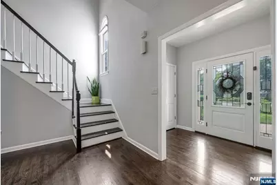 135 Bellair Road, Ridgewood, NJ 07450 - Photo 4