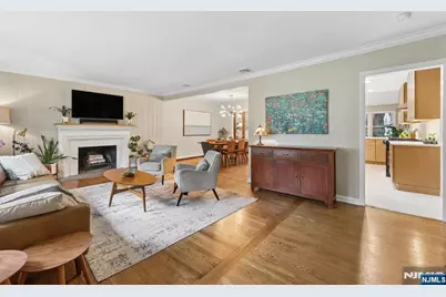 231 Canterbury Drive, Ramsey, NJ 07446 - Photo 4