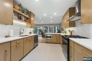 231 Canterbury Dr, Ramsey, NJ 07446 - Photo 8