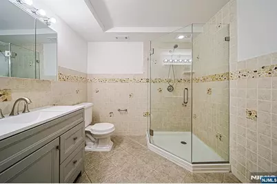 3 Whitman Court 1203 #1203, Teaneck Township, NJ 07666 - Photo 18