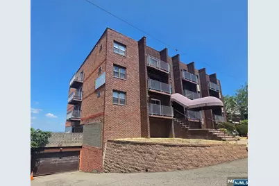 201 12th Street 19 #19, Palisades Park, NJ 07650 - Photo 2