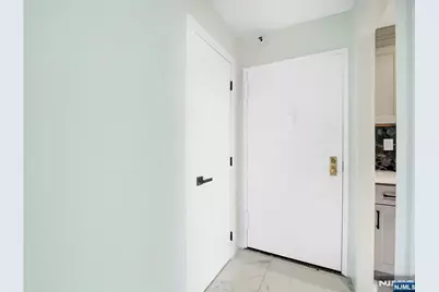 377 S Harrison Street 17Ff #17FF, East Orange, NJ 07018 - Photo 2