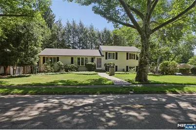 9 Smith Street, Closter, NJ 07624 - Photo 2
