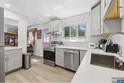 9 Smith Street, Closter, NJ 07624 - Photo 10
