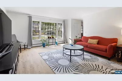 611 Cliff, Ho Ho Kus, NJ 07423 - Photo 2