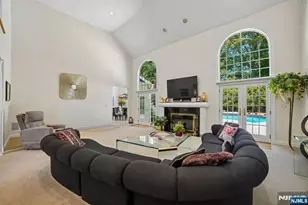 114 Valley Rd, Allendale, NJ 07401 - Photo 8