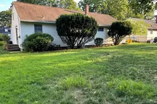 333 Lacey Dr, New Milford, NJ 07646 - Photo 12