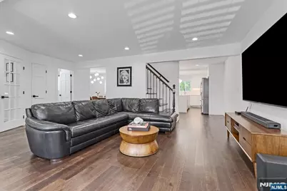 33-21 Southern Drive, Fair Lawn, NJ 07410 - Photo 2