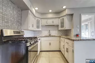 33-15 High St, Fair Lawn, NJ 07410 - Photo 6