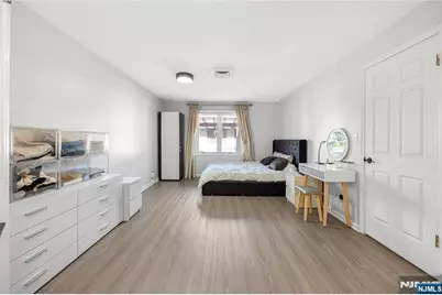 300 Gorge Road 8 #8, Cliffside Park, NJ 07010 - Photo 16