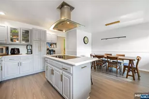 300 Gorge Road 8, Cliffside Park, NJ 07010 - Photo 8