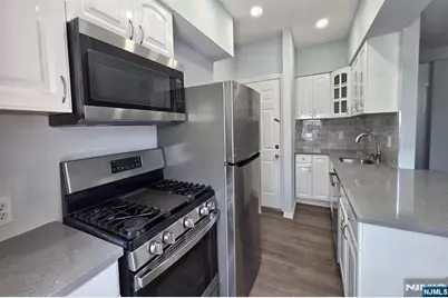 535 28th Street, Union City, NJ 07087 - Photo 4