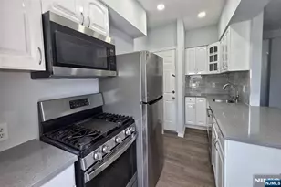 535 28th St, Union City, NJ 07087 - Photo 4