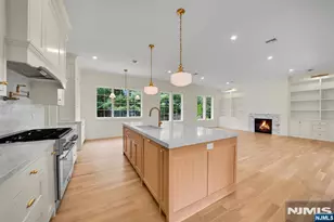 331 Martom Rd, Wyckoff Township, NJ 07481 - Photo 10
