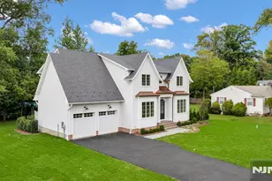 331 Martom Rd, Wyckoff Township, NJ 07481 - Photo 42