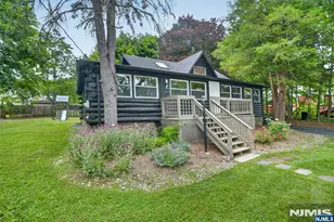 53 Lakeview Dr, West Milford, NJ 07480 - Photo 2