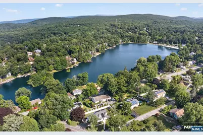 53 Lakeview Drive, West Milford, NJ 07480 - Photo 2