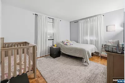 33 Prospect Street, Paramus, NJ 07652 - Photo 16