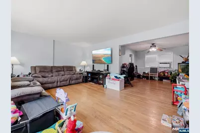 33 Prospect Street, Paramus, NJ 07652 - Photo 6