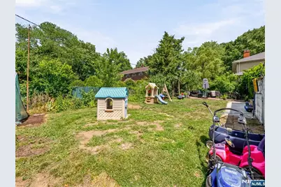 33 Prospect Street, Paramus, NJ 07652 - Photo 30