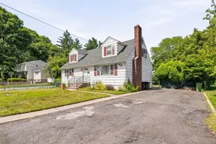 33 Prospect St, Paramus, NJ 07652 - Photo 2