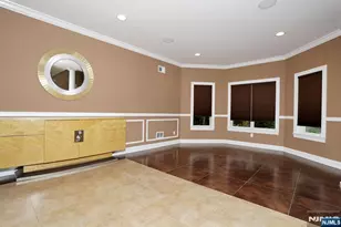 39 Burton Ave, Hasbrouck Heights, NJ 07604 - Photo 8