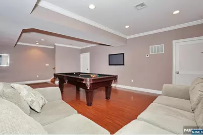 39 Burton Avenue, Hasbrouck Heights, NJ 07604 - Photo 46