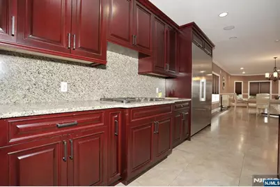39 Burton Avenue, Hasbrouck Heights, NJ 07604 - Photo 14