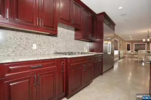 39 Burton Ave, Hasbrouck Heights, NJ 07604 - Photo 14
