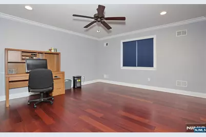 39 Burton Avenue, Hasbrouck Heights, NJ 07604 - Photo 42