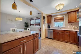 234 Hillside Ave, Saddle Brook Township, NJ 07663 - Photo 18