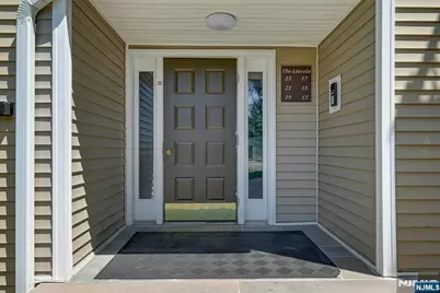 15 Presidential Drive 15 #15, Englewood, NJ 07631 - Photo 2