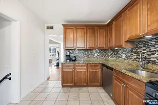 120 Johnson Ave, Bergenfield, NJ 07621 - Photo 12