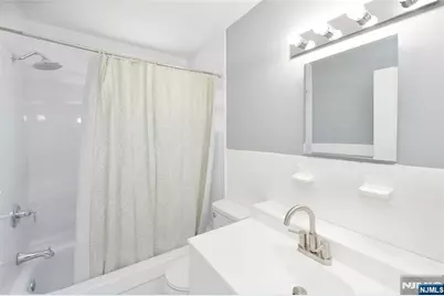 99 E Hunter Avenue, Maywood, NJ 07607 - Photo 10