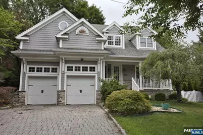 20 Wayne Avenue, River Edge, NJ 07661 - Photo 1