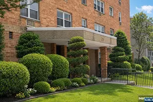 25 Jefferson Street 3D, Hackensack, NJ 07601 - Photo 1