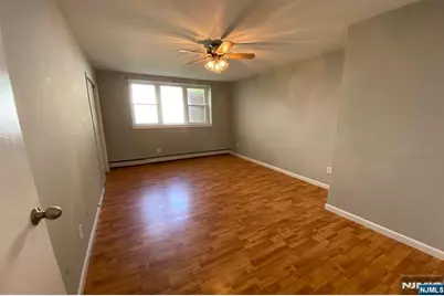 35 S Willow Street A1 #A1, Montclair, NJ 07042 - Photo 6
