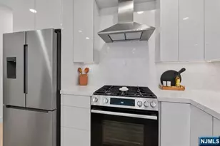 99 Van Horne Street 1, Jersey City, NJ 07304 - Photo 2