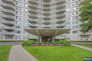 2000 Linwood Ave 10R, Fort Lee, NJ 07024 - Photo 2