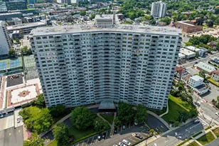 2000 Linwood Ave 10R, Fort Lee, NJ 07024 - Photo 22